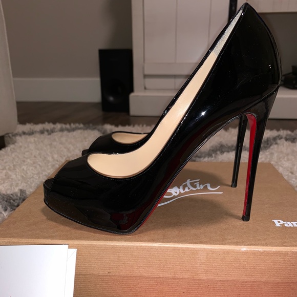Christian Louboutin Shoes - Christian Louboutin black very price 120 patent